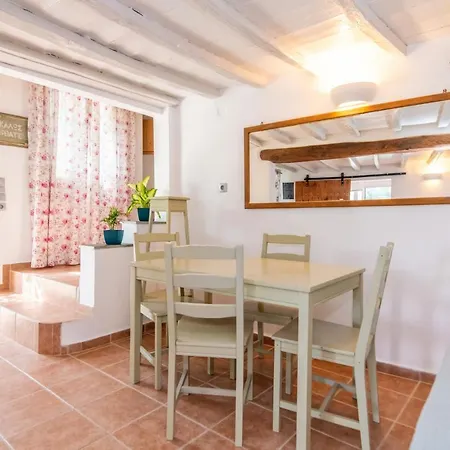 N & M Homes Agios Sostis (Tinos)