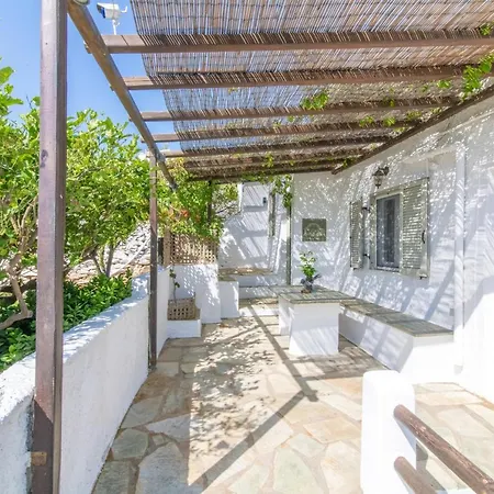 בית נופש N & M Homes