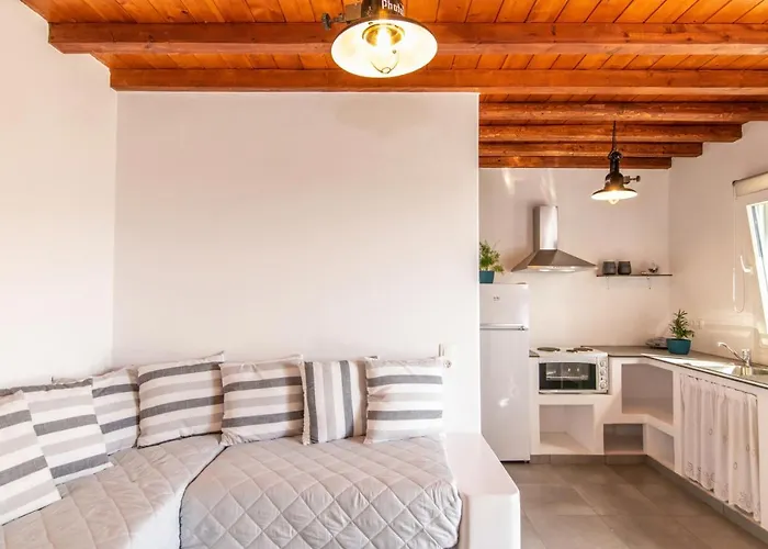 بيت للعطل N & M Homes أيوس سوستيس